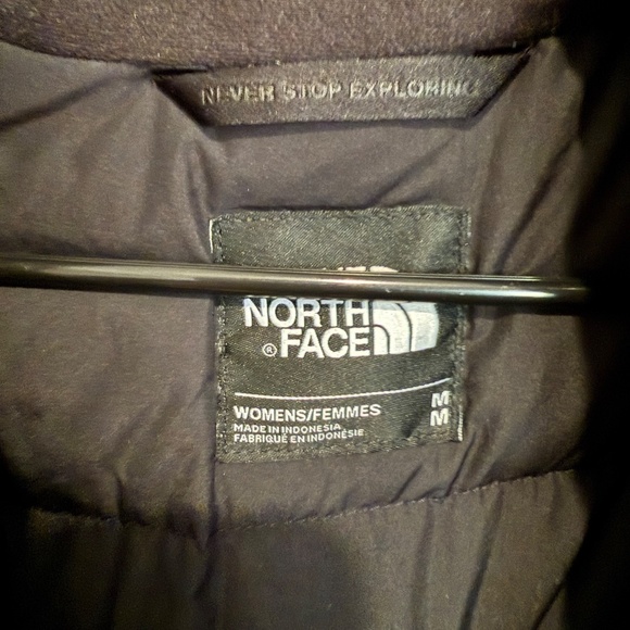 North Face Arctic Parka - Picture 2 of 3